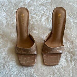 Women's Tan and Cream Sandals